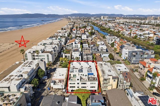 18 Voyage Street, Marina Del Rey, CA 90292