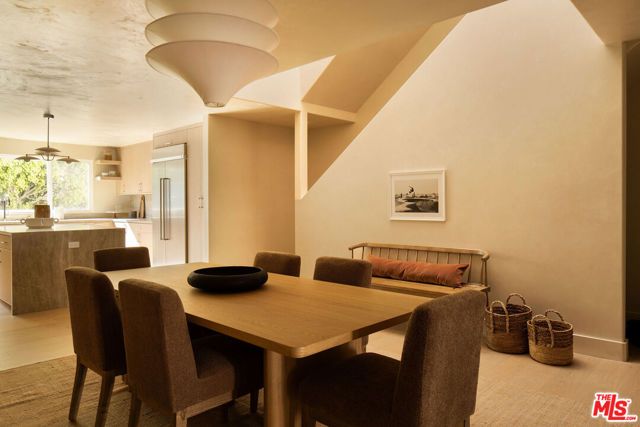 18 Voyage Street, Marina Del Rey, CA 90292