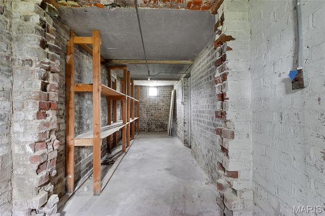 3734 Salome Avenue, St Louis, MO 63121