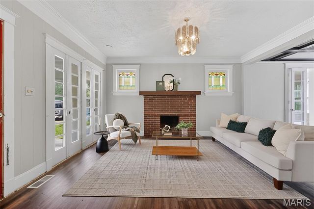 3734 Salome Avenue, St Louis, MO 63121