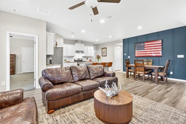 7718 Lariat Toss Dr, Corpus Christi, TX 78414