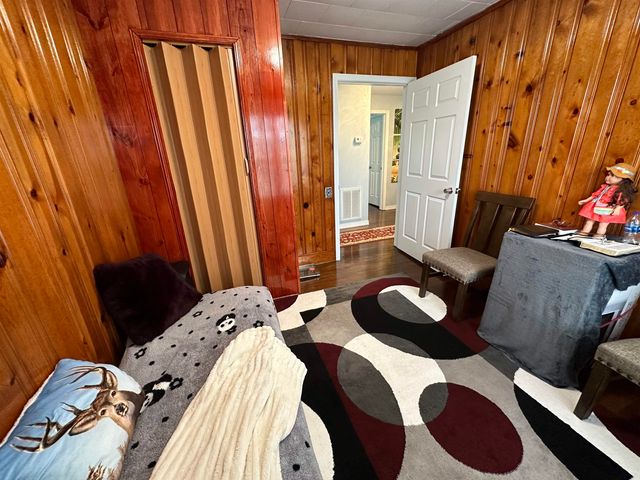 1470 ROCKY RIDGE Road, Enoree, SC 29335