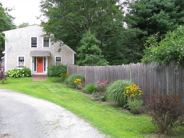 96 Summer St, Kingston, MA 02364