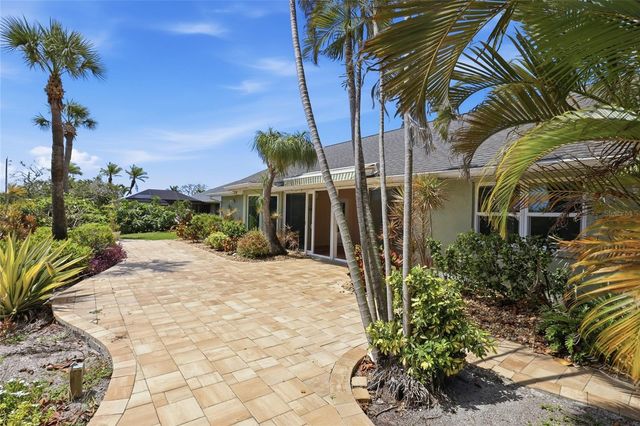 5207 86TH STREET COURT W, Bradenton, FL 34210