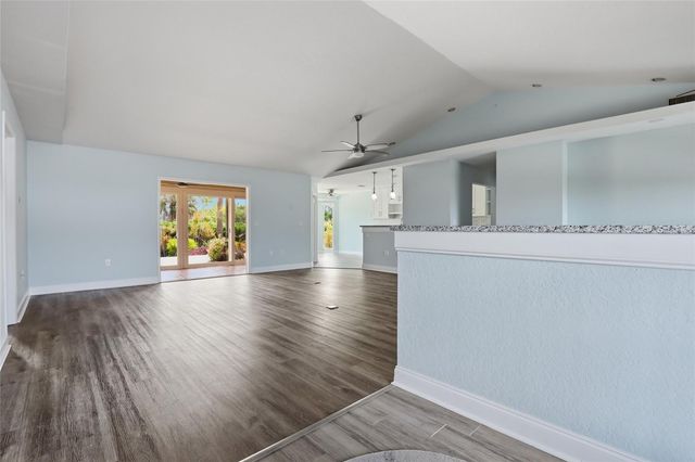 5207 86TH STREET COURT W, Bradenton, FL 34210