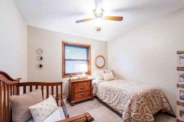 1317 Oak AVENUE N, Onalaska, WI 54650