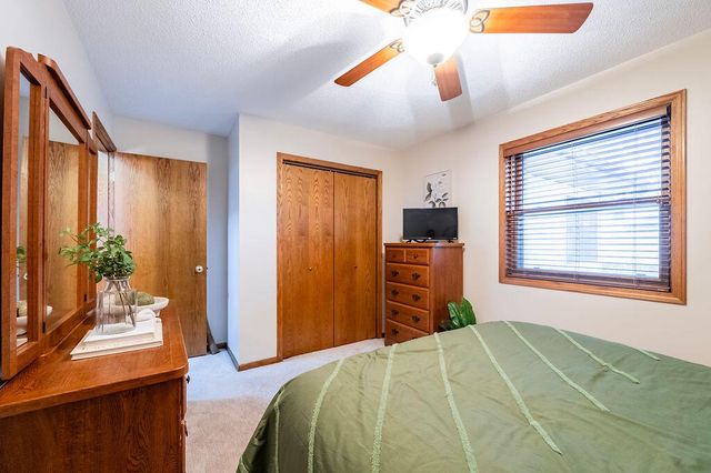 1317 Oak AVENUE N, Onalaska, WI 54650