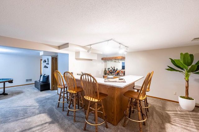 1317 Oak AVENUE N, Onalaska, WI 54650