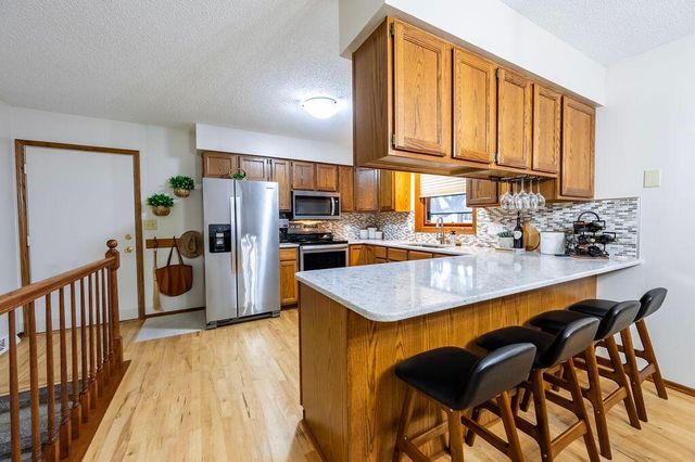 1317 Oak AVENUE N, Onalaska, WI 54650