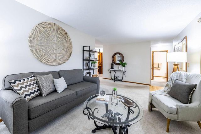 1317 Oak AVENUE N, Onalaska, WI 54650