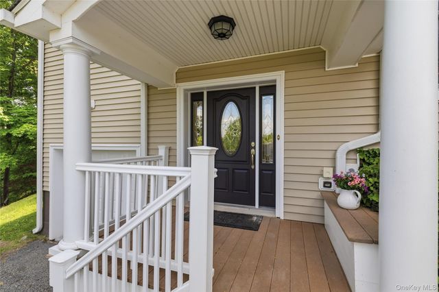 1839 Allan Court, Yorktown Heights, NY 10598
