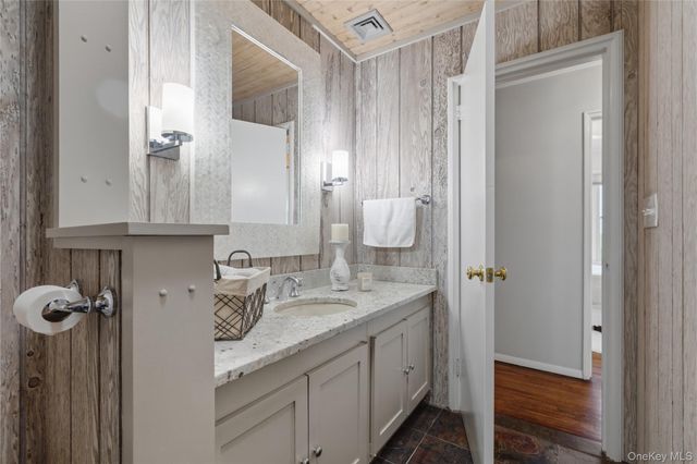 1839 Allan Court, Yorktown Heights, NY 10598