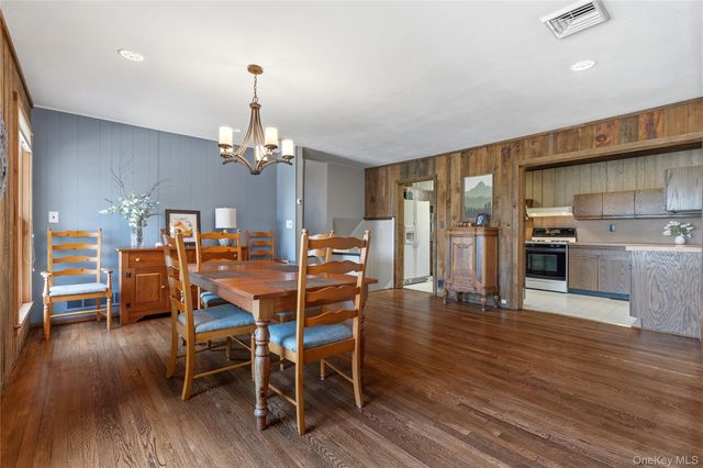 1839 Allan Court, Yorktown Heights, NY 10598