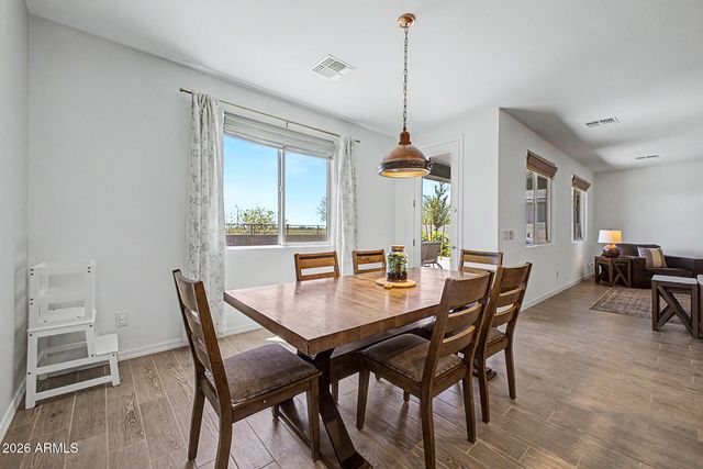 3295 E REBEL Lane, San Tan Valley, AZ 85143