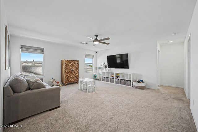 3295 E REBEL Lane, San Tan Valley, AZ 85143