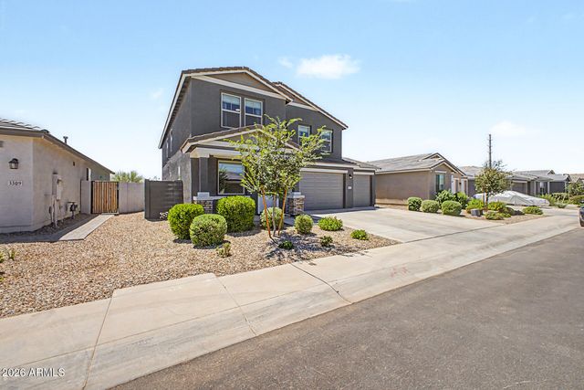 3295 E REBEL Lane, San Tan Valley, AZ 85143