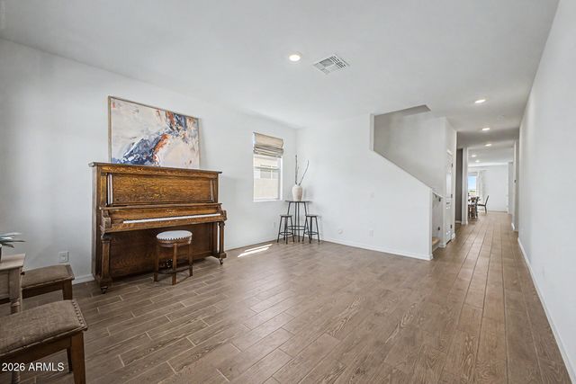 3295 E REBEL Lane, San Tan Valley, AZ 85143