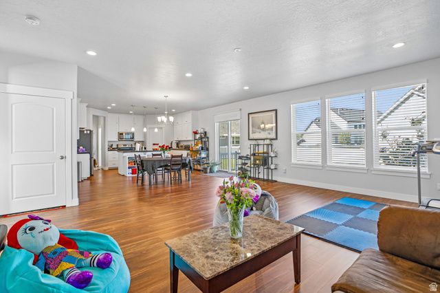 87 N MAPLE BEND DR, Spanish Fork, UT 84660
