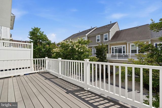 27 STEEPLECHASE DR, La Plata, MD 20646
