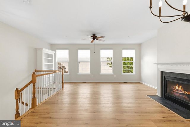 27 STEEPLECHASE DR, La Plata, MD 20646