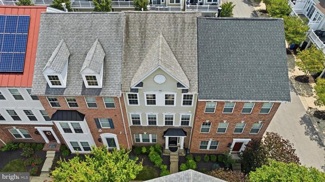 27 STEEPLECHASE DR, La Plata, MD 20646