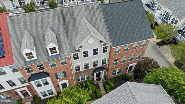27 STEEPLECHASE DR, La Plata, MD 20646