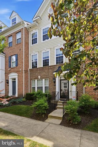 27 STEEPLECHASE DR, La Plata, MD 20646