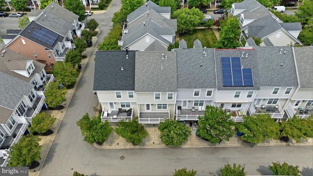 27 STEEPLECHASE DR, La Plata, MD 20646