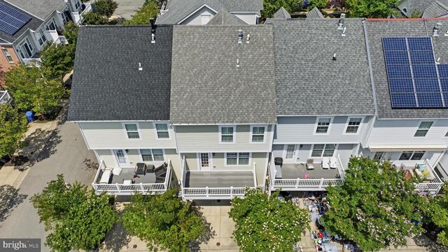 27 STEEPLECHASE DR, La Plata, MD 20646