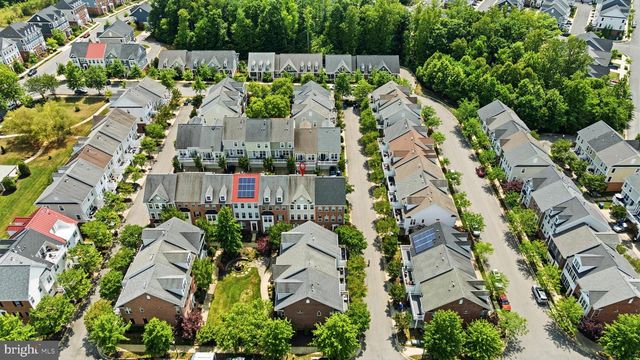 27 STEEPLECHASE DR, La Plata, MD 20646