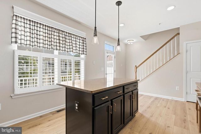 27 STEEPLECHASE DR, La Plata, MD 20646