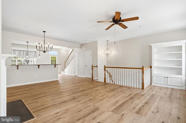 27 STEEPLECHASE DR, La Plata, MD 20646