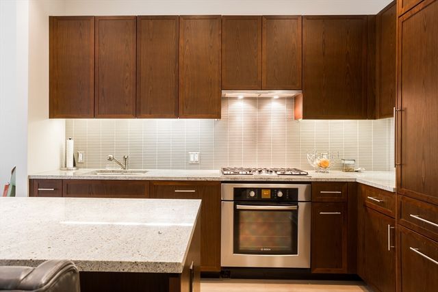 580 Washington St 812, Boston, MA 02111