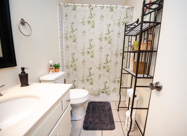1470 Dover Road, Spartanburg, SC 29301