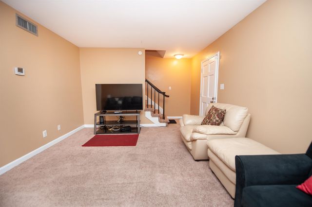 1470 Dover Road, Spartanburg, SC 29301