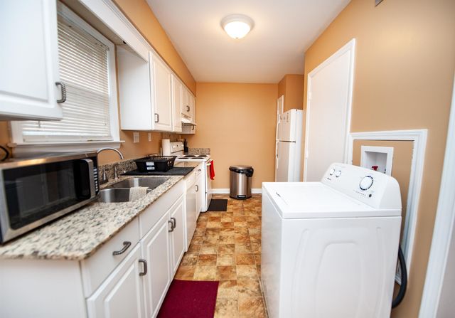 1470 Dover Road, Spartanburg, SC 29301