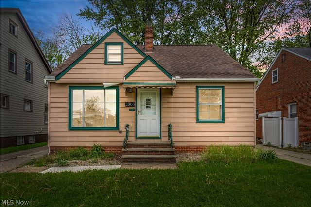 2303 Tuxedo Avenue, Parma, OH 44134
