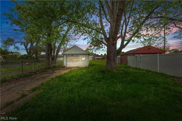 2303 Tuxedo Avenue, Parma, OH 44134