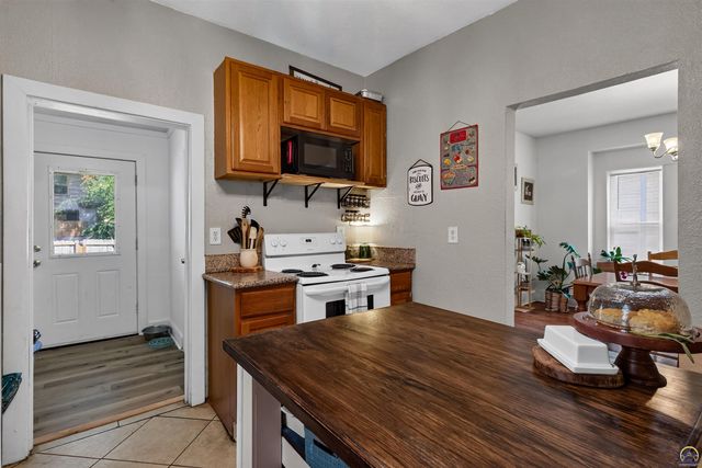 1228 SW Garfield AVE, Topeka, KS 66604