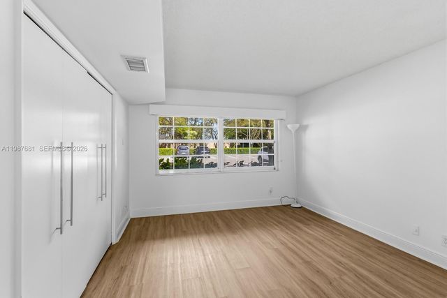 4280 Oaks Terrace 102, Pompano Beach, FL 33069