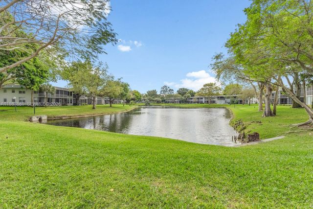 4280 Oaks Terrace 102, Pompano Beach, FL 33069