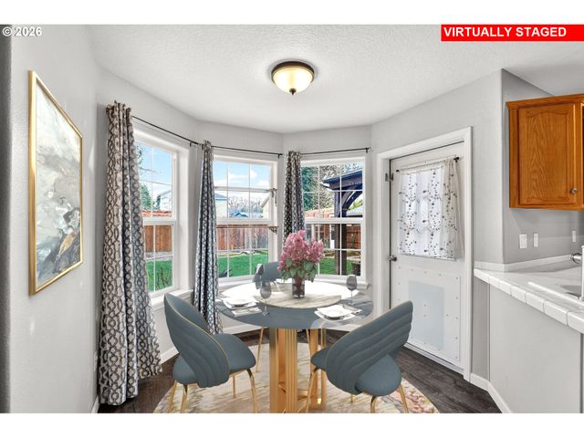 33985 Se DAVONA Dr, Scappoose, OR 97056