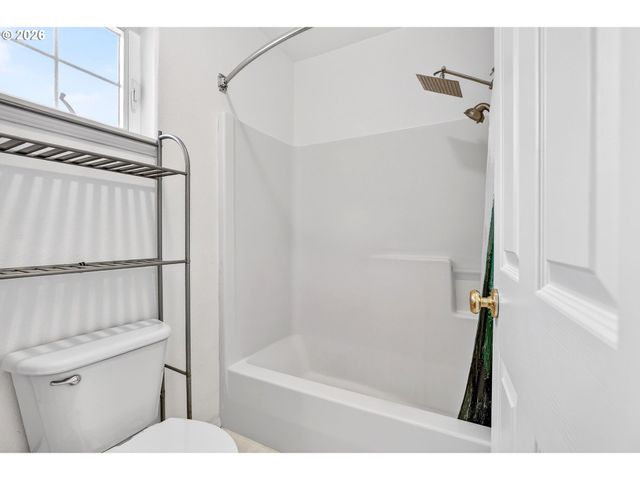 33985 Se DAVONA Dr, Scappoose, OR 97056