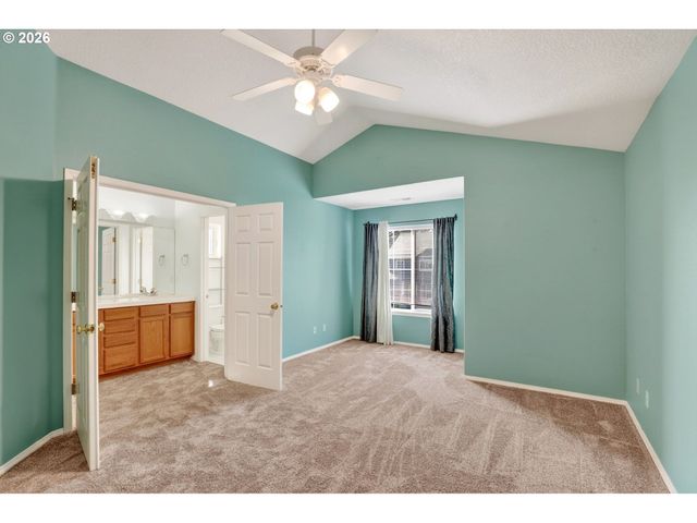 33985 Se DAVONA Dr, Scappoose, OR 97056