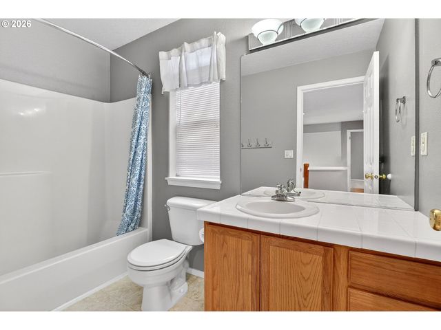 33985 Se DAVONA Dr, Scappoose, OR 97056