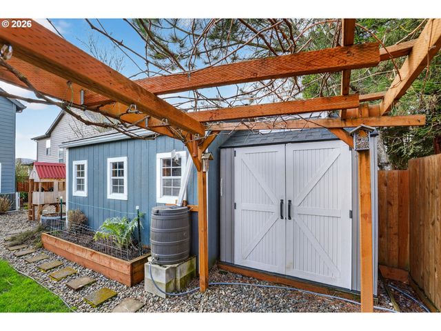 33985 Se DAVONA Dr, Scappoose, OR 97056