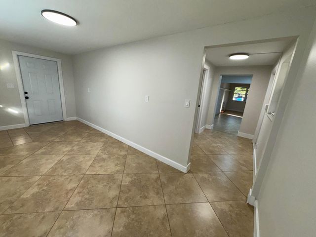 116 SE 3rd Avenue, Boynton Beach, FL 33435