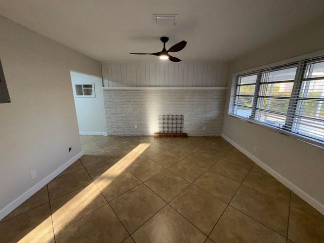 116 SE 3rd Avenue, Boynton Beach, FL 33435