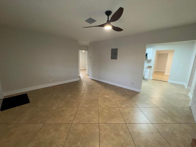 116 SE 3rd Avenue, Boynton Beach, FL 33435