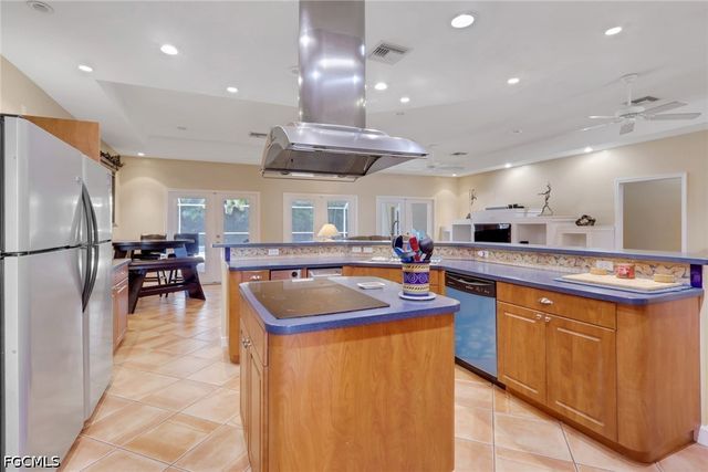 1357 Osceola DR, Fort Myers, FL 33901